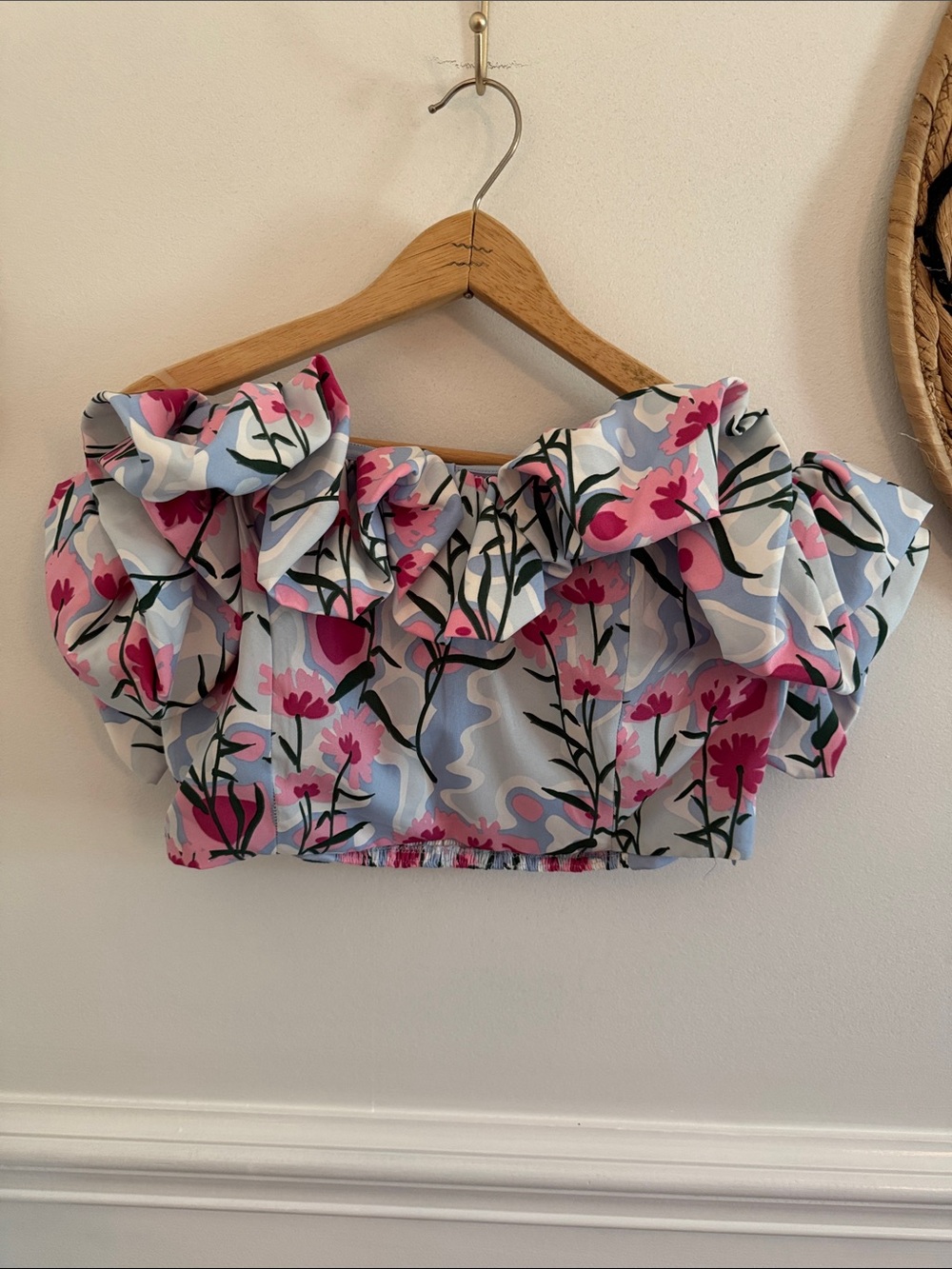 entro Floral Strapless Ruffle Crop Top - Pink & Light Blue